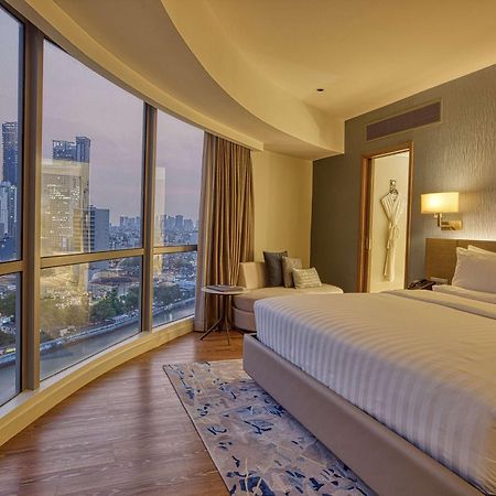 Novotel Suites Manila At Acqua Mandaluyong Exterior foto